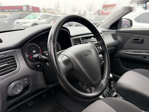 Kia Rio 2008 - фото 11