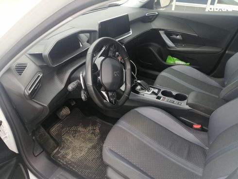 Peugeot 2008 2020 белый - фото 20