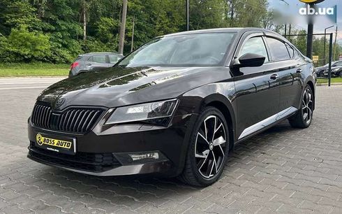 Skoda Superb 2016 - фото 3