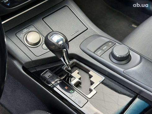 Lexus ES 2015 - фото 17