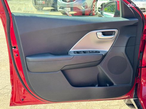 Kia Niro 2017 красный - фото 16