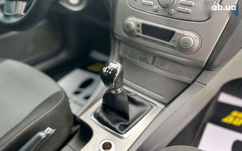 Ford Focus 2009 - фото 24