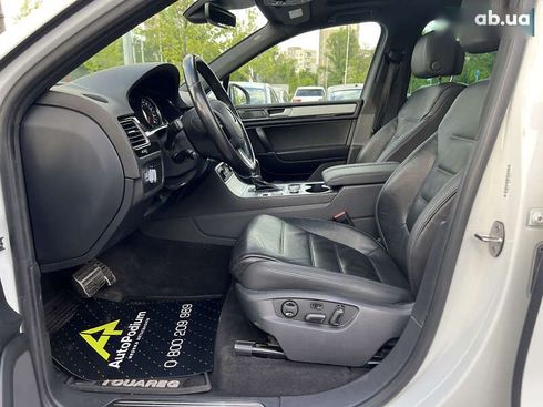 Volkswagen Touareg 2017 - фото 23