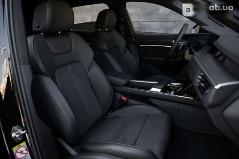 Audi e-tron S 2021 - фото 24