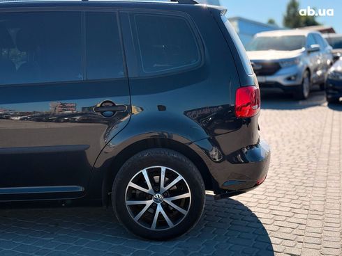 Volkswagen Touran 2015 черный - фото 6