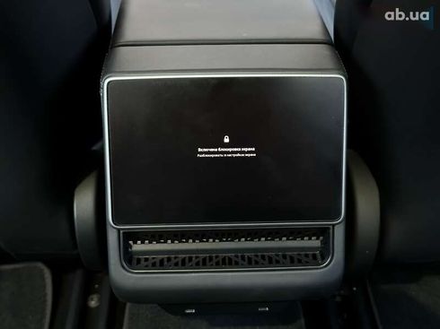 Tesla Model 3 2024 - фото 11