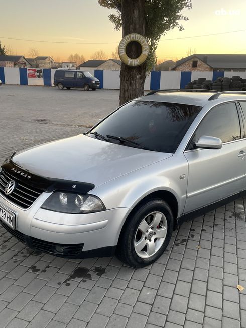 Volkswagen Passat 2001 серый - фото 17