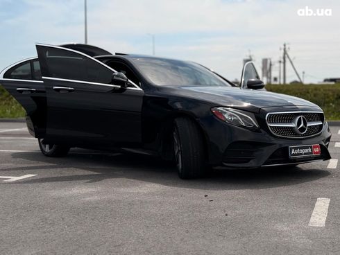Mercedes-Benz E-Класс 2019 черный - фото 35