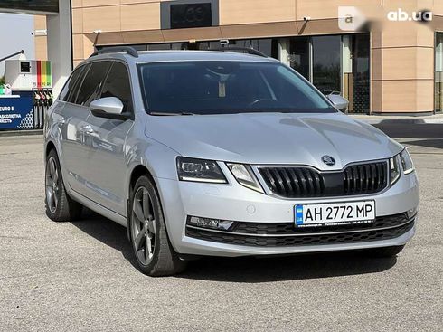 Skoda Octavia 2018 - фото 15