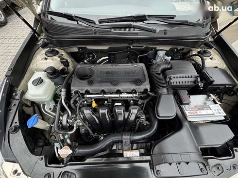 Hyundai Sonata 2010 - фото 4
