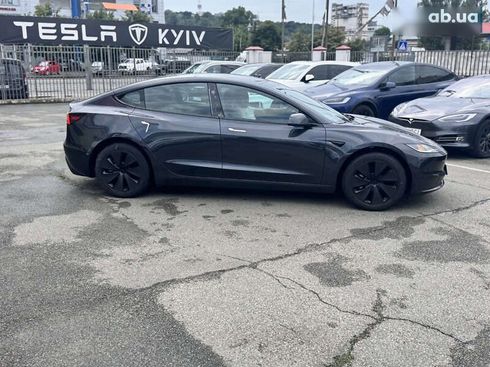 Tesla Model 3 2024 - фото 11