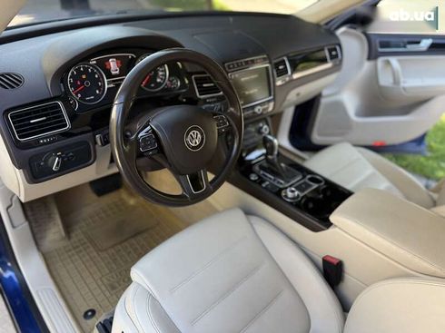 Volkswagen Touareg 2016 - фото 22