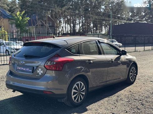 Ford Focus 2014 - фото 10