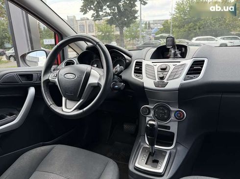 Ford Fiesta 2011 - фото 9
