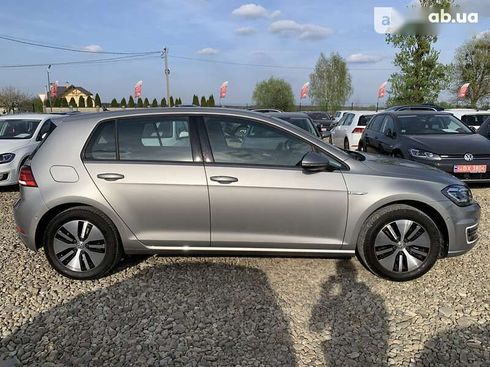 Volkswagen e-Golf 2020 - фото 14