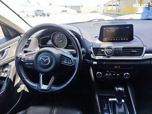 Mazda 3 2017 - фото 14