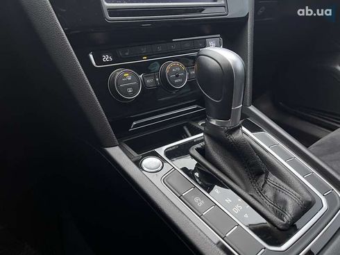Volkswagen Passat 2017 - фото 21