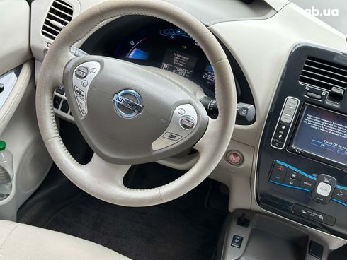 Nissan Leaf 2012 серый - фото 19