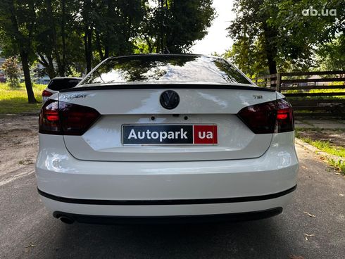 Volkswagen Passat 2014 белый - фото 5