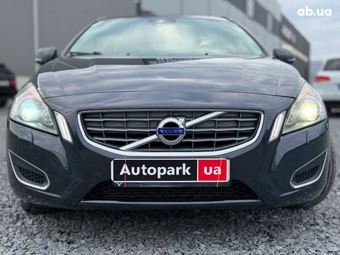 Volvo V60 2013 серый - фото 3
