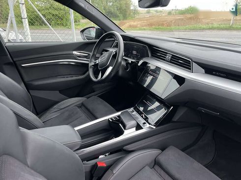 Audi E-Tron 2022 - фото 16