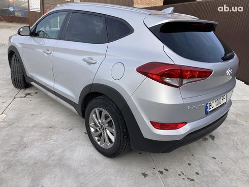 Hyundai Tucson 2018 серебристый - фото 4