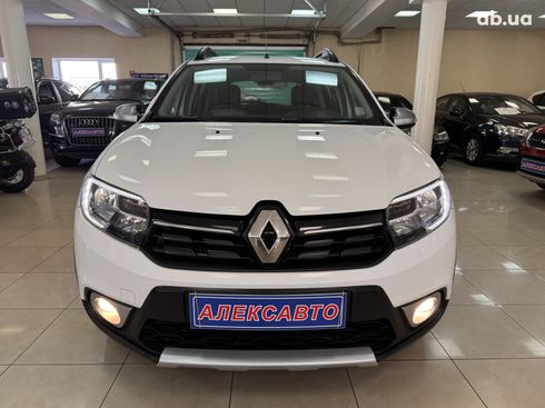 Renault Sandero Stepway 2017 белый - фото 3