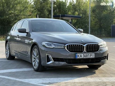 BMW 5 серия 2021 - фото 28