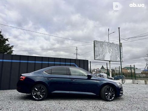 Skoda Superb 2019 - фото 4