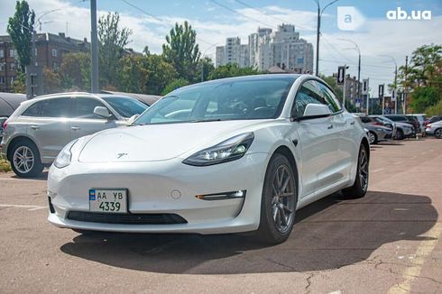 Tesla Model 3 2021 - фото 6