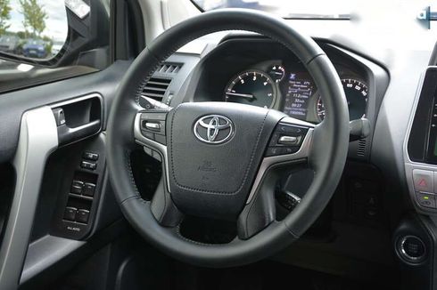 Toyota Land Cruiser Prado 2018 - фото 24