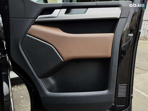Volkswagen Multivan 2018 - фото 26