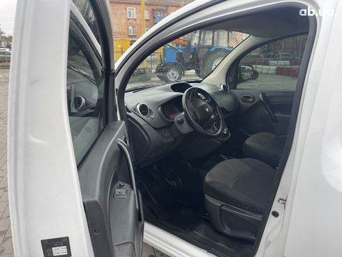 Renault Kangoo 2017 - фото 9