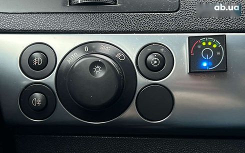 Opel Astra 2010 - фото 19
