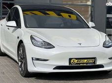 Продаж вживаних Tesla Model 3 2019 року - купити на Автобазарі