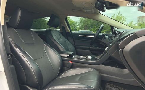 Ford Fusion 2020 - фото 9
