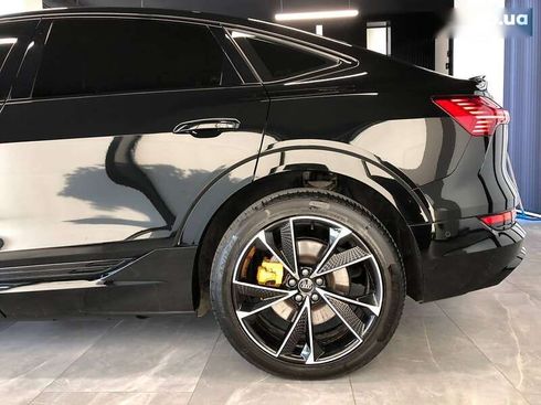 Audi E-Tron 2021 - фото 12