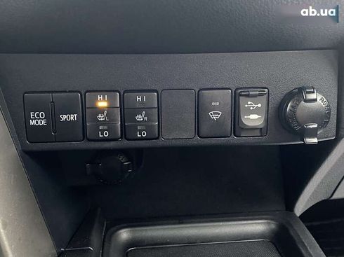 Toyota RAV4 2013 - фото 24