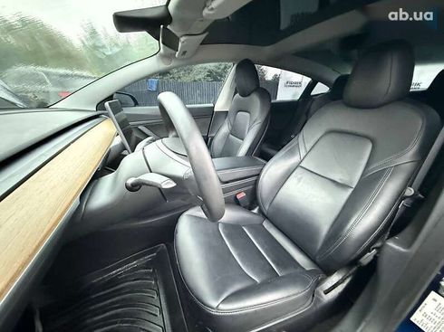 Tesla Model 3 2021 - фото 17