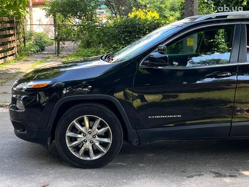 Jeep Cherokee 2015 черный - фото 13