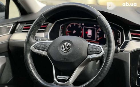 Volkswagen Passat 2020 - фото 15