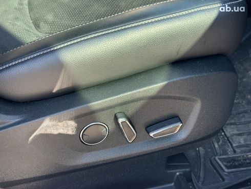 Ford Edge 2018 белый - фото 90