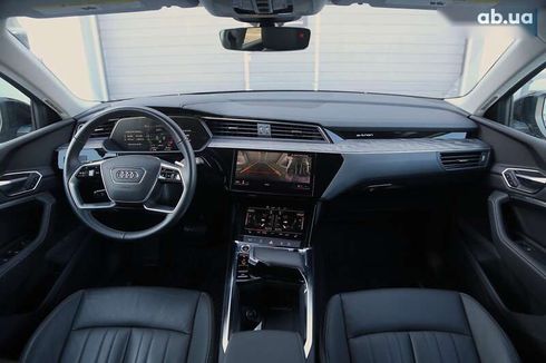 Audi E-Tron 2022 - фото 14