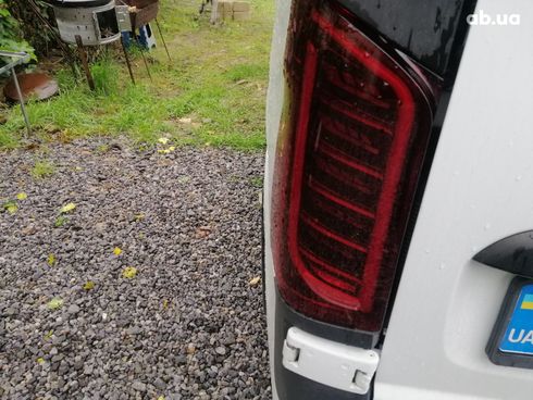 Mercedes-Benz Vito 2015 белый - фото 20