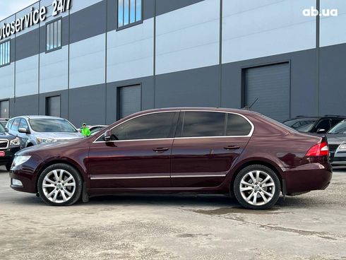Skoda Superb 2008 красный - фото 5