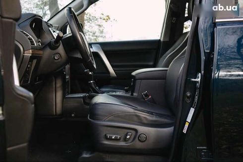 Toyota Land Cruiser Prado 2017 - фото 22