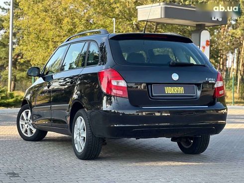 Skoda Fabia 2009 - фото 8