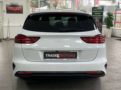 Kia Cee'd 2022 - фото 11