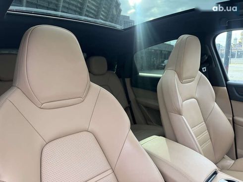 Porsche Cayenne 2021 - фото 28