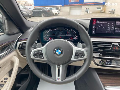 BMW 5 серия 2020 белый - фото 28